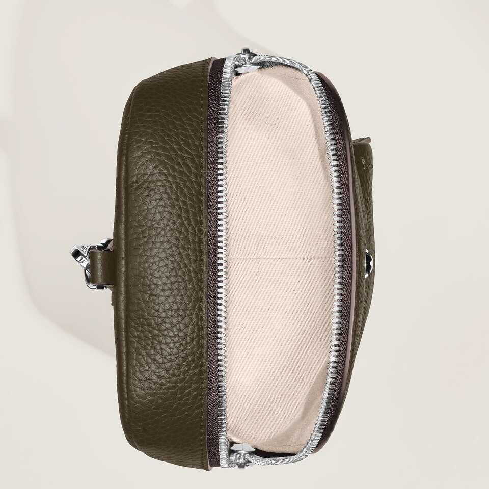 Montblanc Companion Medium On-Body Bag  - 6