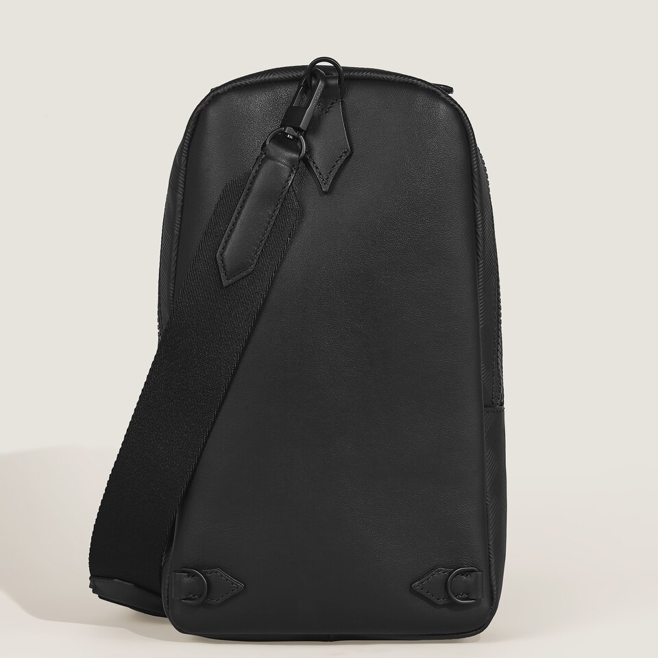 Montblanc Companion Medium On-body bag  - 6