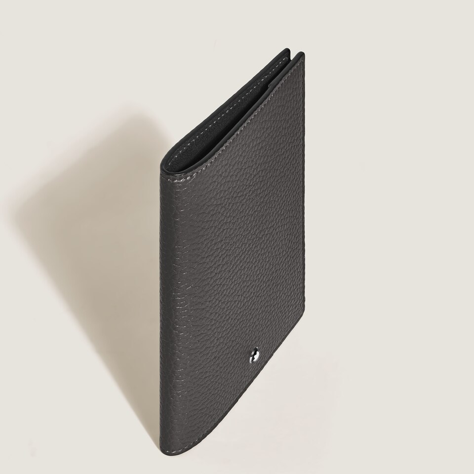 Passport Holder in Grain Leather - 4