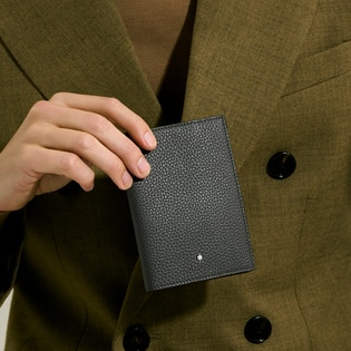 Passport Holder in Grain Leather