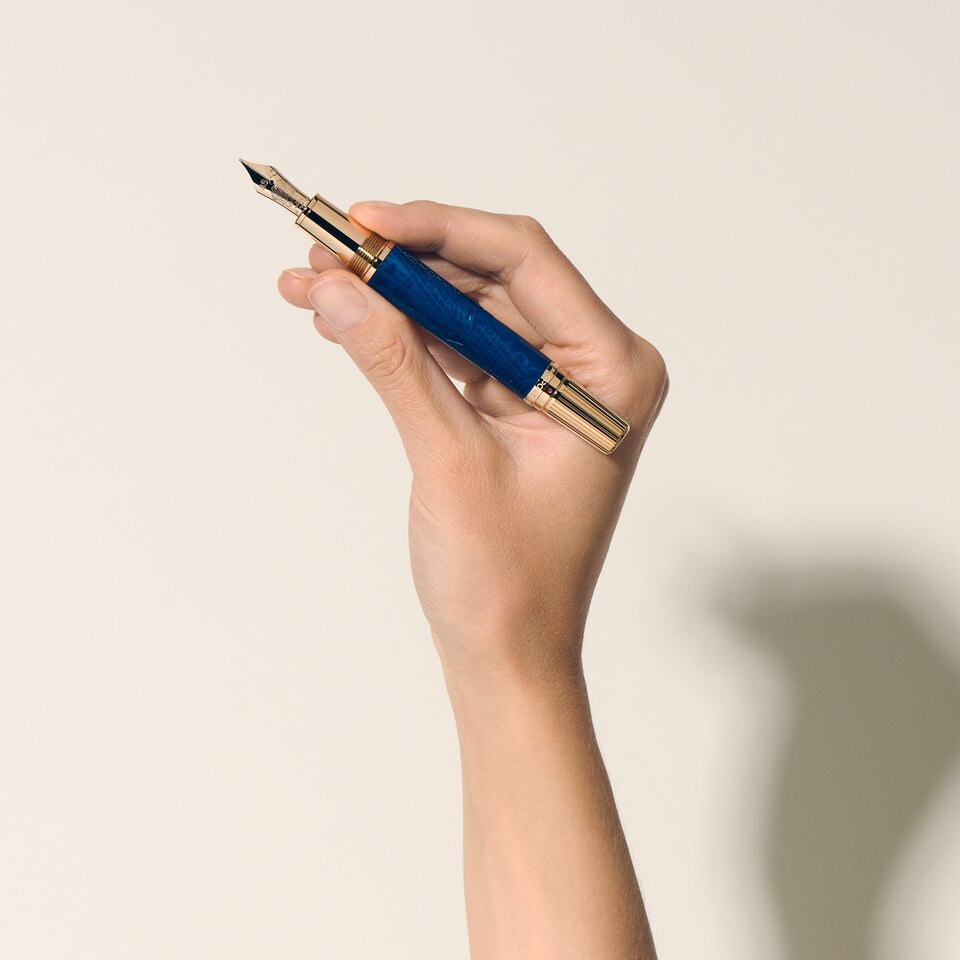 Great Characters Homage to Queen Special Edition Fountain Pen - 2