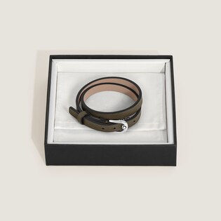 Horseshoe Buckle Adjustable Bracelet in Sartorial Leather