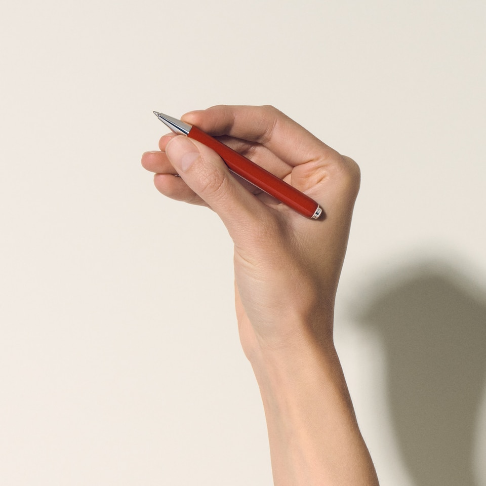 Montblanc Heritage Rouge et Noir "Baby" Special Edition Coral-Coloured Ballpoint - 2