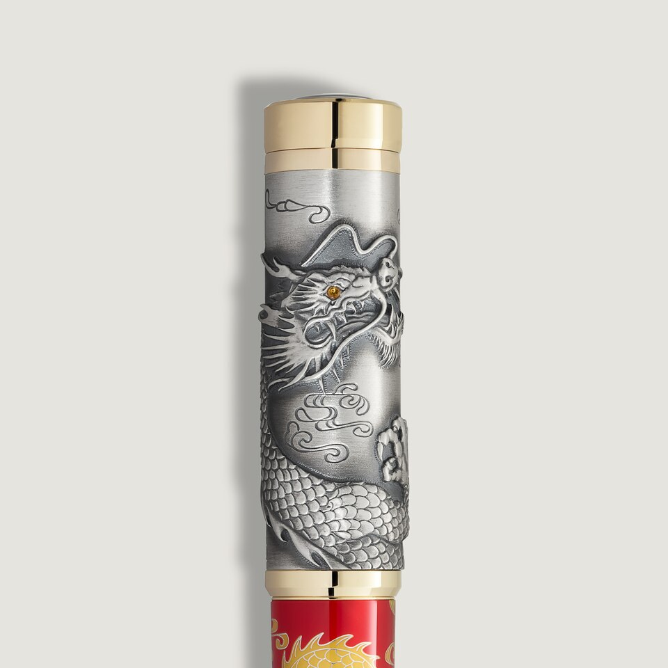 A Journey among Dragons The Imperial Dragon Limited Edition 88 Fountain Pen - 6