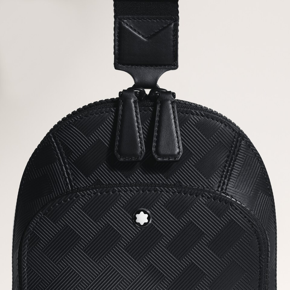 Medium On-Body Bag in Extreme Leather - 6