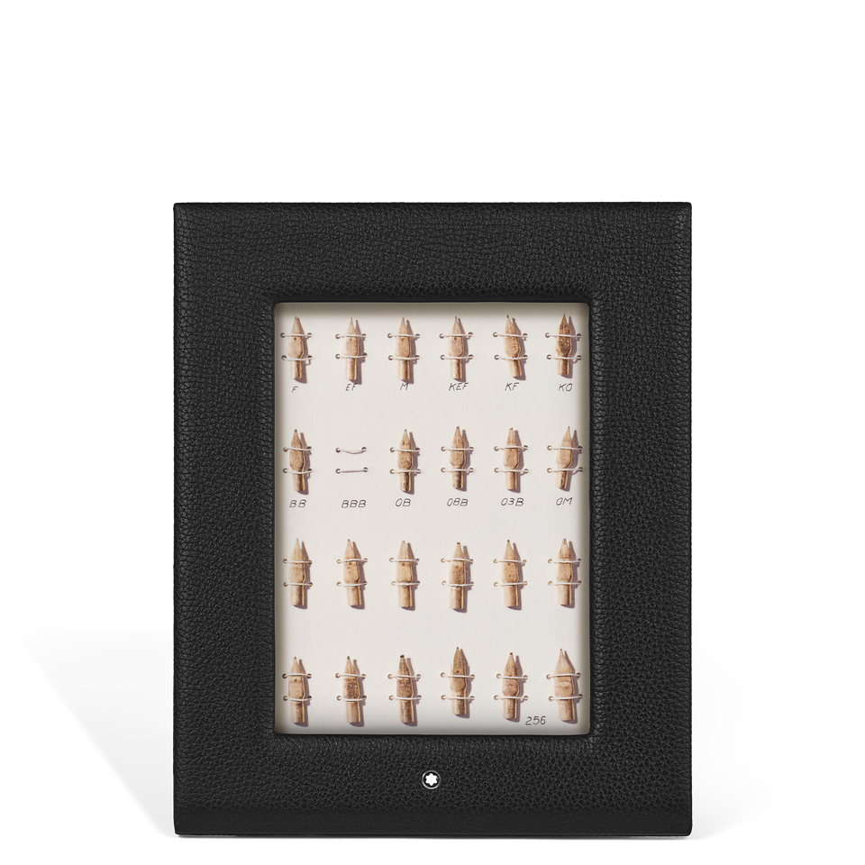 Vertical Photo Frame in Grain Leather - 1